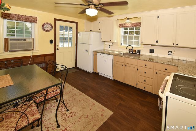 7 Nye Street, Manchester, CT 06040