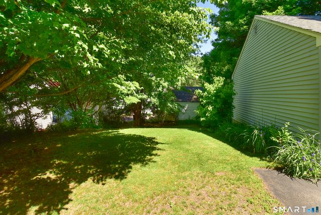 7 Nye Street, Manchester, CT 06040