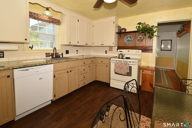 7 Nye Street, Manchester, CT 06040