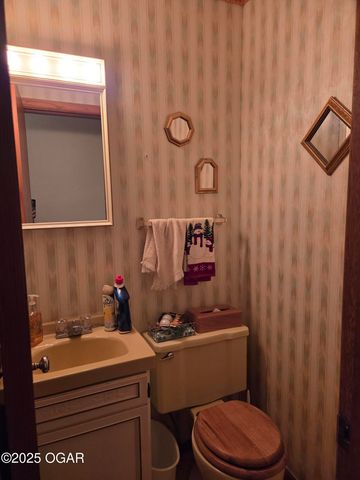 2609 W 32nd Street, Joplin, MO 64804