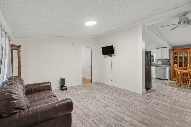 2776 Williamsport Pike, Columbia, TN 38401