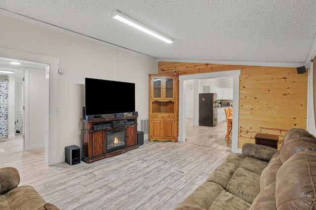 2776 Williamsport Pike, Columbia, TN 38401