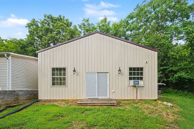 2776 Williamsport Pike, Columbia, TN 38401