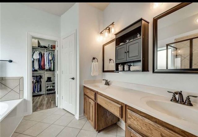 2902 Aurora Mist Drive, Little Elm, TX 75068
