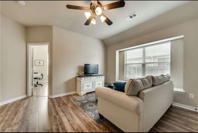 2902 Aurora Mist Drive, Little Elm, TX 75068