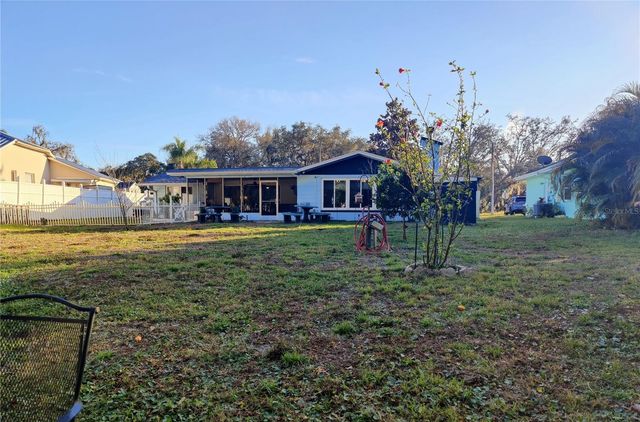 12131 LACEY DRIVE, New Port Richey, FL 34654