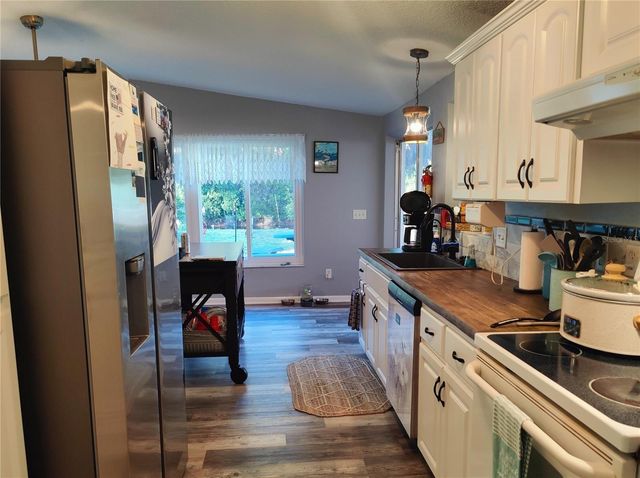 12131 LACEY DRIVE, New Port Richey, FL 34654