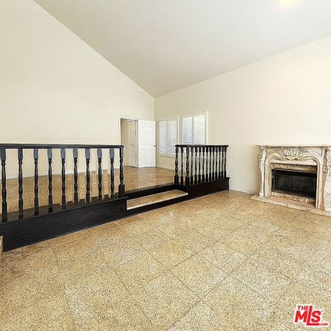 15020 Encanto Drive, Sherman Oaks, CA 91403