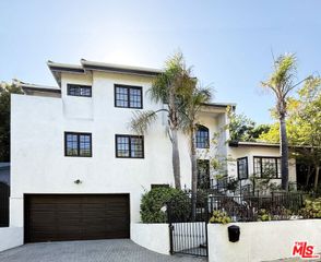 15020 Encanto Drive, Sherman Oaks, CA 91403