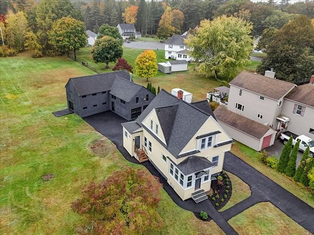 137 Hampshire Rd, Methuen, MA 01844