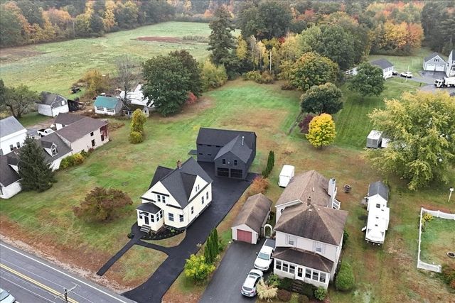 137 Hampshire Rd, Methuen, MA 01844