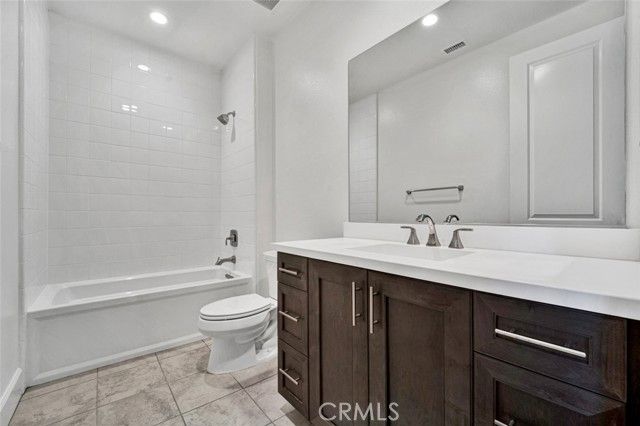 67 Glacier, Irvine, CA 92602