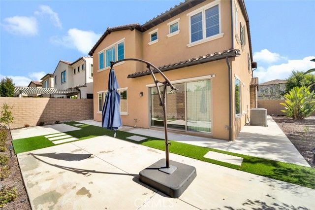 67 Glacier, Irvine, CA 92602