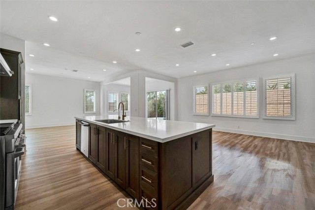 67 Glacier, Irvine, CA 92602