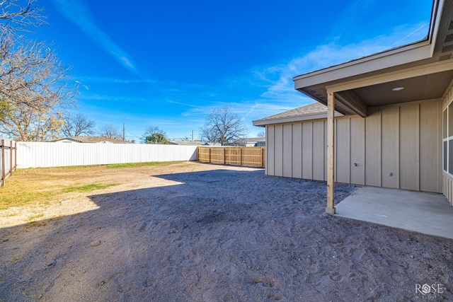 1608 N Oakes Street, San Angelo, TX 76903