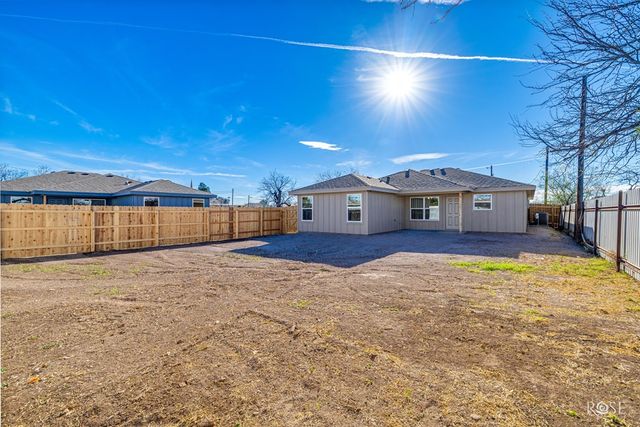 1608 N Oakes Street, San Angelo, TX 76903