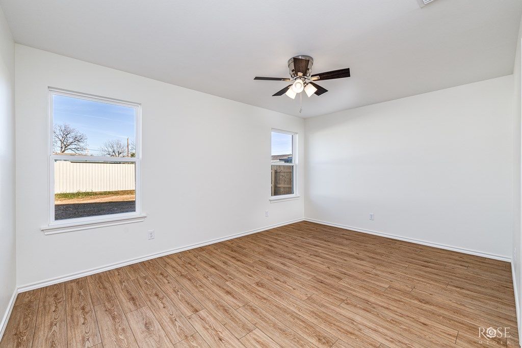 Image 16 of property listing at 1608 N Oakes St, San Angelo, TX 76903