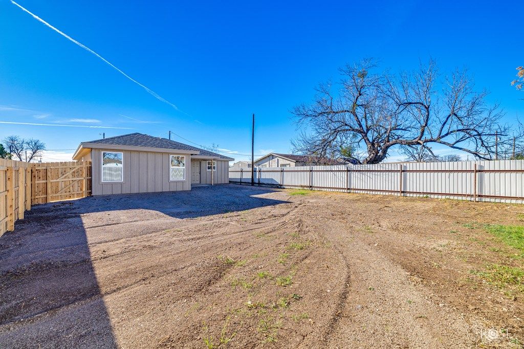 Image 30 of property listing at 1608 N Oakes St, San Angelo, TX 76903