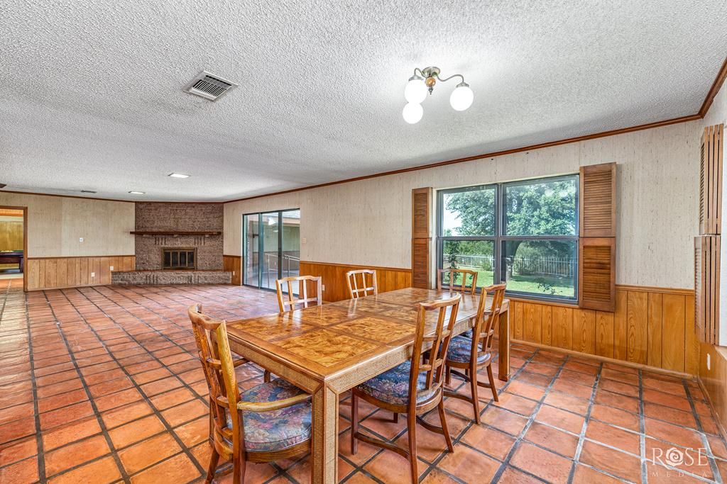 Image 24 of property listing at 1000 Lakeside Dr, Ballinger, TX 76821