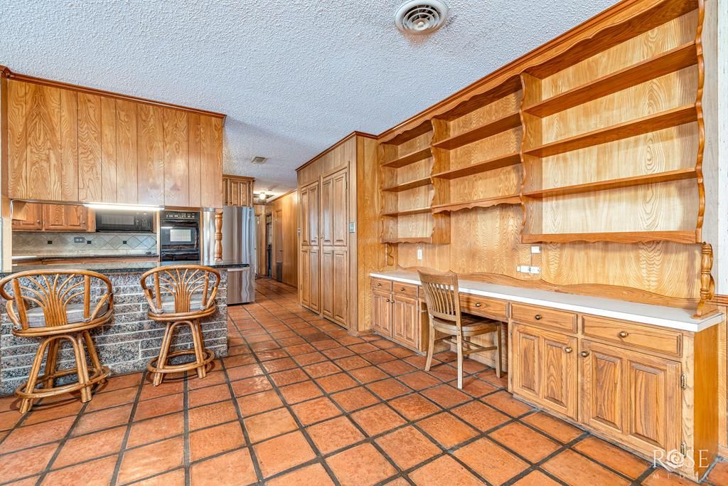 Image 28 of property listing at 1000 Lakeside Dr, Ballinger, TX 76821