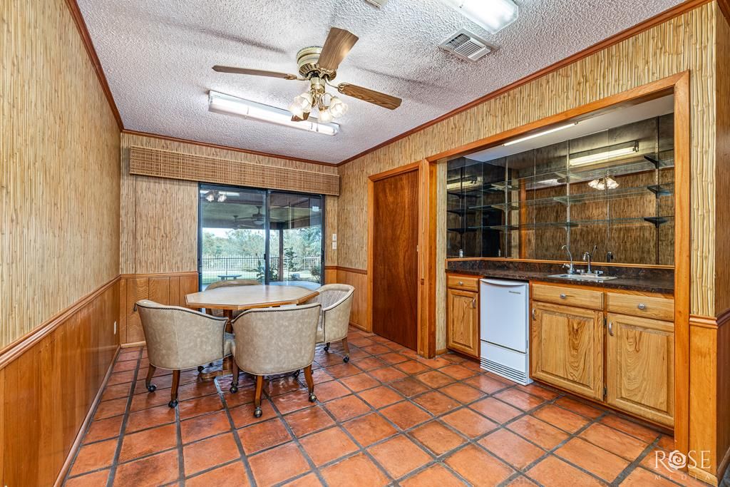 Image 29 of property listing at 1000 Lakeside Dr, Ballinger, TX 76821