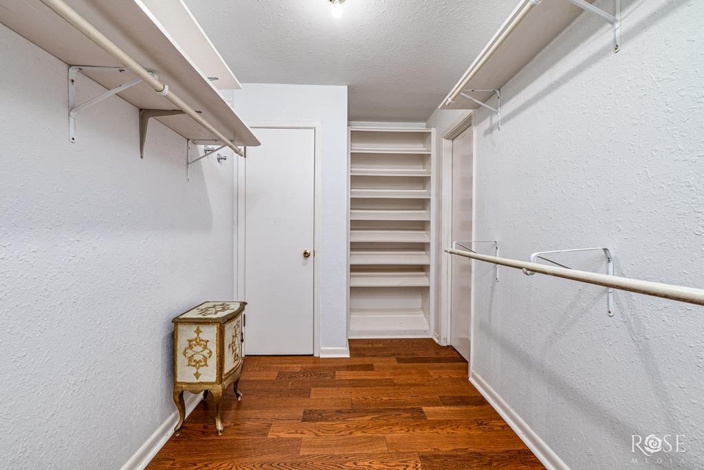 Image 40 of property listing at 1000 Lakeside Dr, Ballinger, TX 76821