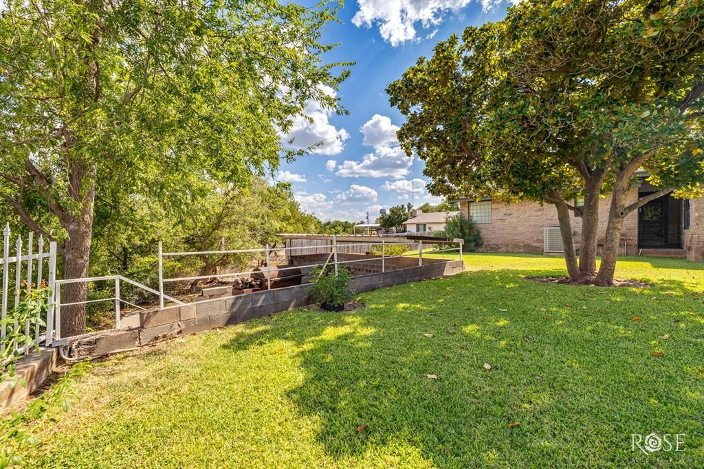 Image 60 of property listing at 1000 Lakeside Dr, Ballinger, TX 76821