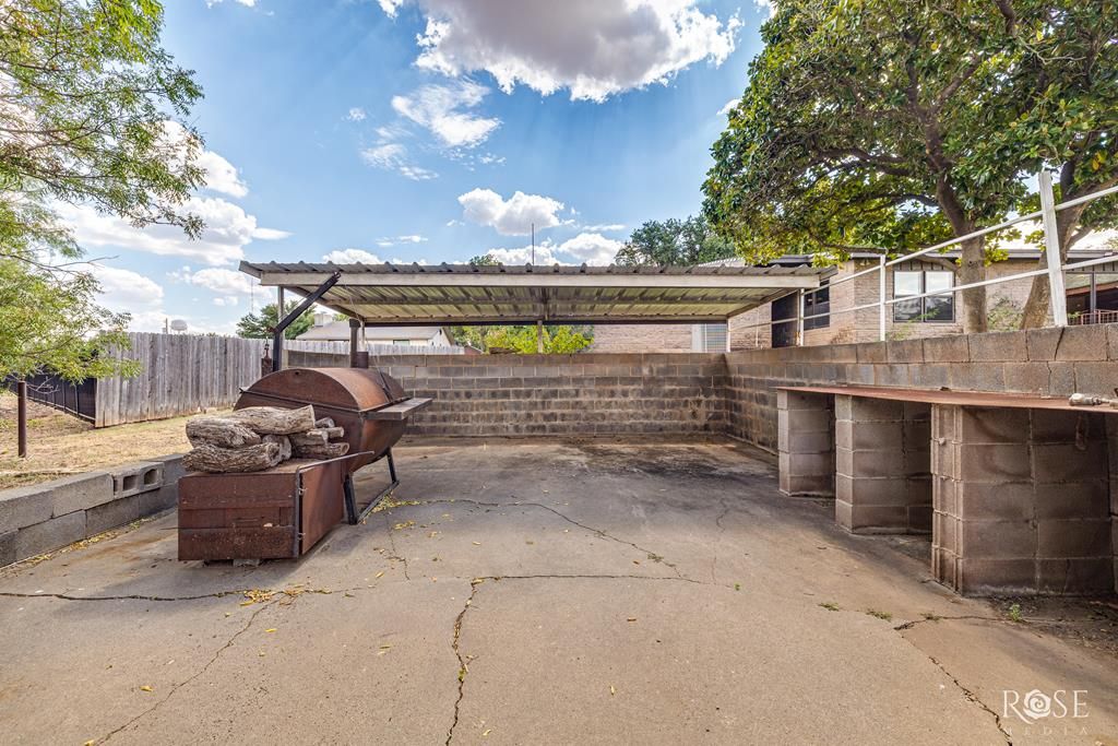 Image 61 of property listing at 1000 Lakeside Dr, Ballinger, TX 76821