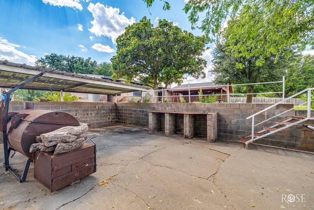 Image 62 of property listing at 1000 Lakeside Dr, Ballinger, TX 76821