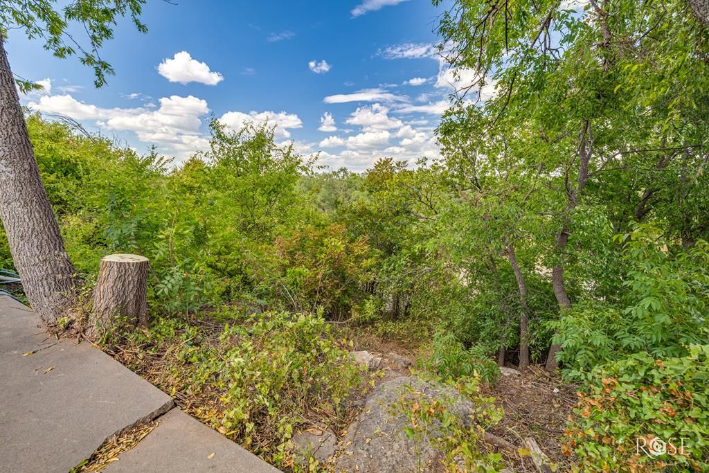 Image 63 of property listing at 1000 Lakeside Dr, Ballinger, TX 76821