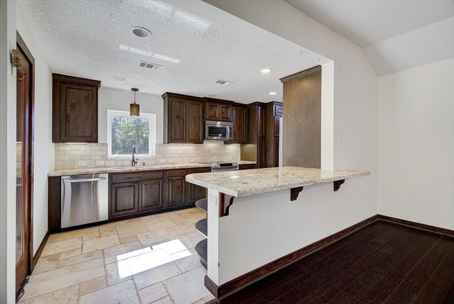 250 Jack Turner Road, Cleveland, TX 77328