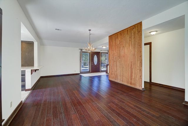 250 Jack Turner Road, Cleveland, TX 77328