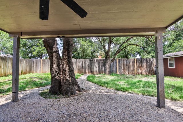 2620 78th Street, Lubbock, TX 79423