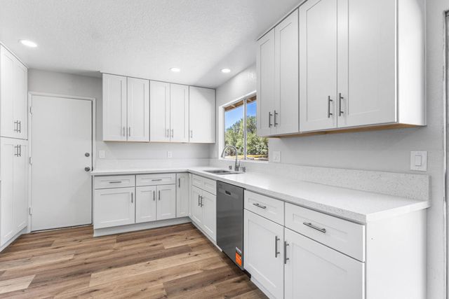 32665 Mesa Drive, Lake Elsinore, CA 92530