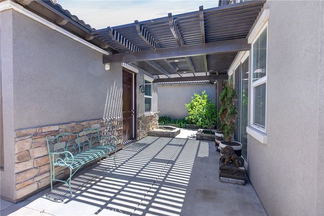 428 Oriole Rd, San Jacinto, CA 92582
