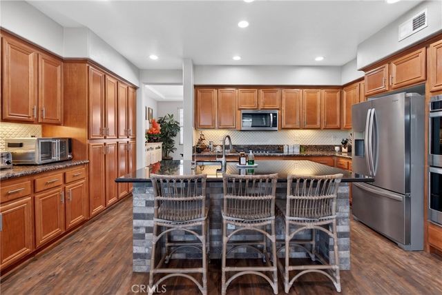 428 Oriole Rd, San Jacinto, CA 92582