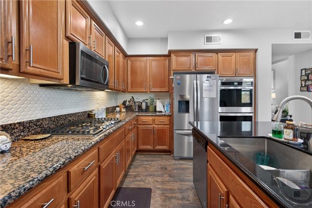 428 Oriole Rd, San Jacinto, CA 92582
