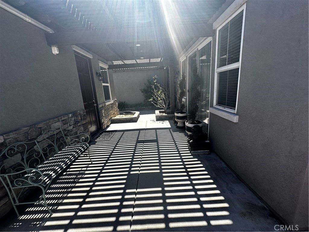 Image 11 of property listing at 428 Iriole Rd, San Jacinto, CA 92582