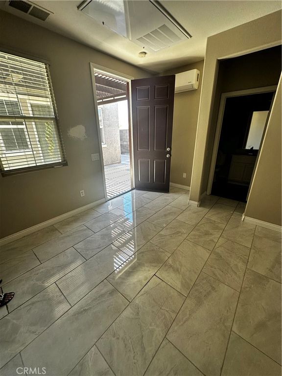 Image 14 of property listing at 428 Iriole Rd, San Jacinto, CA 92582