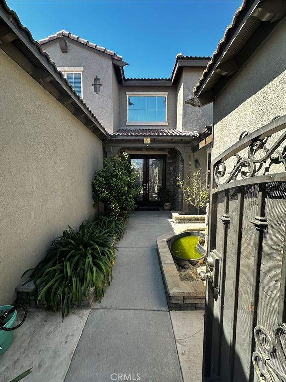 Image 15 of property listing at 428 Iriole Rd, San Jacinto, CA 92582
