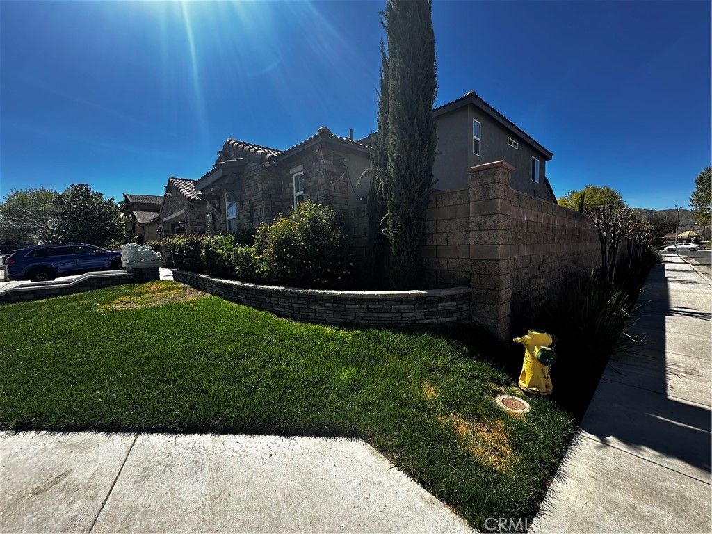 Image 16 of property listing at 428 Iriole Rd, San Jacinto, CA 92582