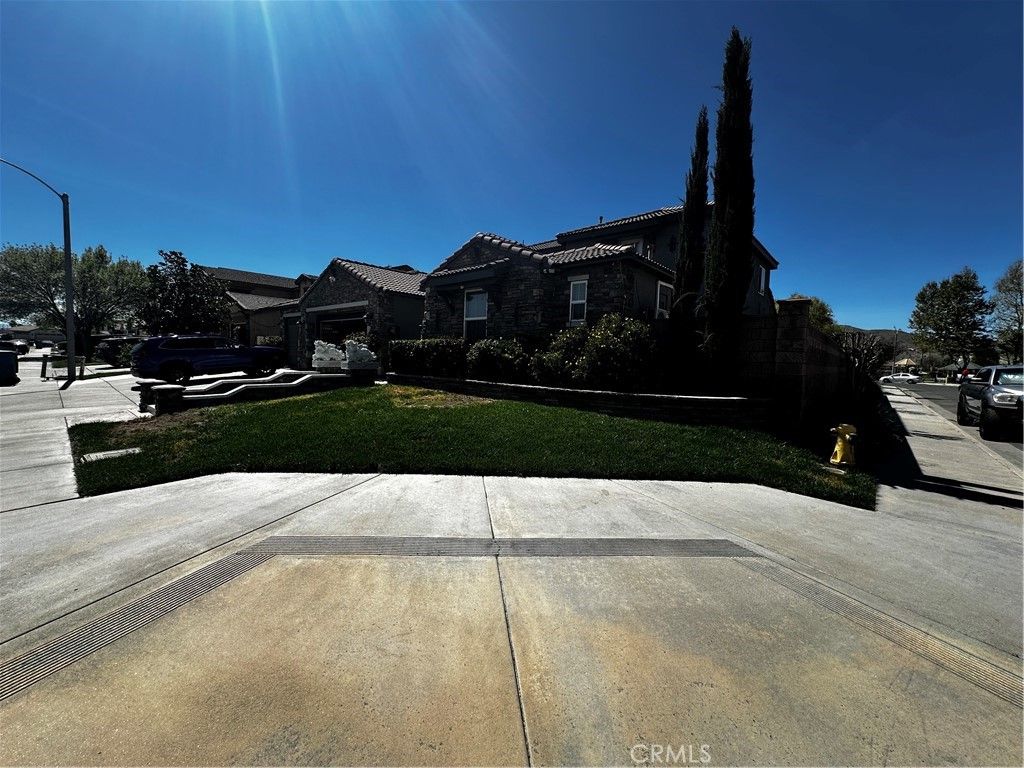 Image 17 of property listing at 428 Iriole Rd, San Jacinto, CA 92582