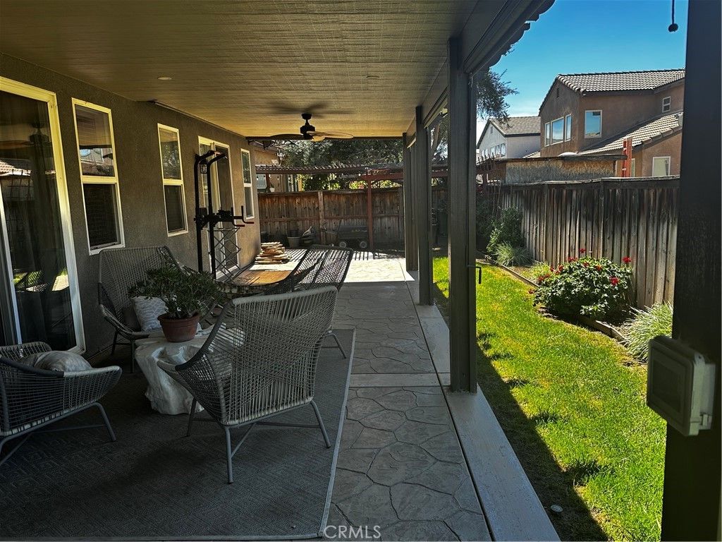 Image 5 of property listing at 428 Iriole Rd, San Jacinto, CA 92582