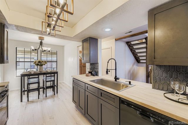 10806 W Evans Avenue 4, Lakewood, CO 80227