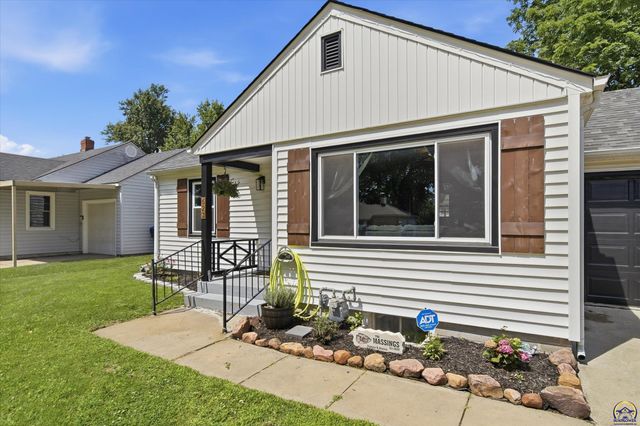 623 SW High AVE, Topeka, KS 66606