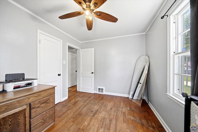 623 SW High AVE, Topeka, KS 66606