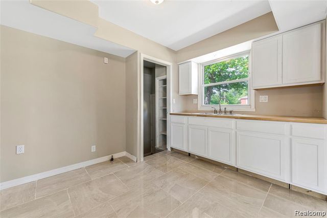 8539 Desoto Street, Detroit, MI 48238