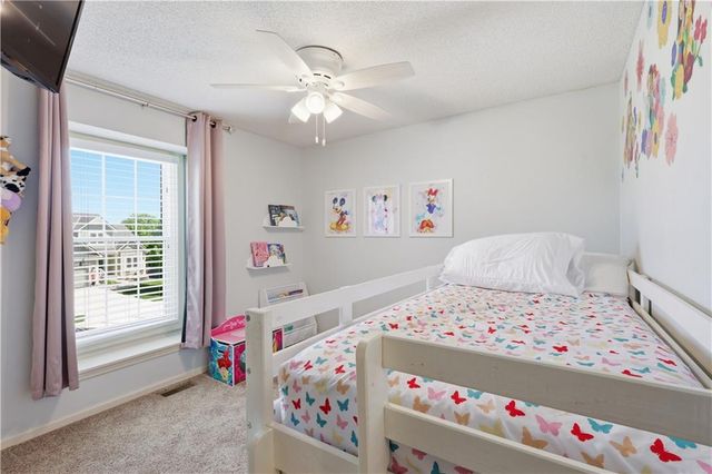 1131 S 12th Street, Louisburg, KS 66053