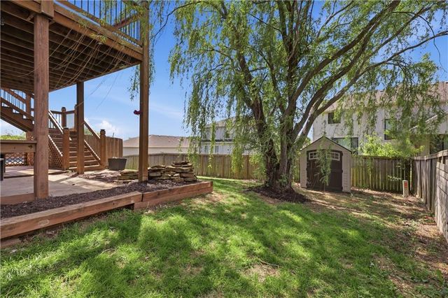 1131 S 12th Street, Louisburg, KS 66053