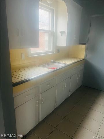 15625 Bringard Drive, Detroit, MI 48205